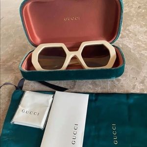 Gucci glasses